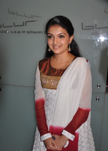 Actress-Saranya-Mohan-Latest-Stills