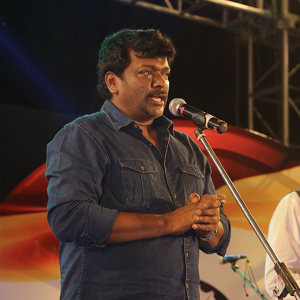 Parthiban-and-Young-Generation-Took-Apledge-Against-Piracy