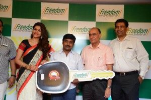 Shraddha Das at Freedom Buy Jar Get Car Offer Event  (25)