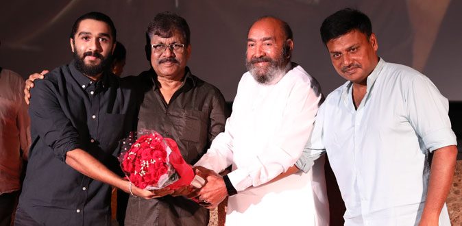 REAL LION in MAMBO வனிதா விஜயகுமாரின் மகனுக்காக கதை கேட்ட ரஜினி