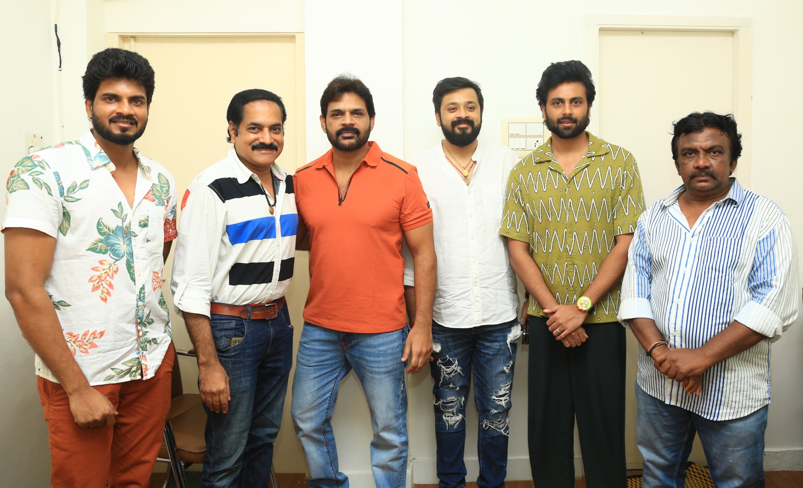 அஸ்வின் – ஷாம் – நரேன் இணையும் ‘நொடிக்கு நொடி’ பூஜையுடன் ஆரம்பம்