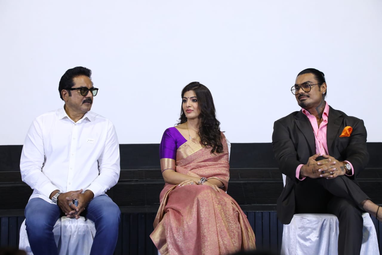 வரலட்சுமியின் முதல் காதல் நானல்ல..; மகளுடன் சரத்குமார் பெயர் எப்பவும் இருக்கும்.. – நிக்கோலய்