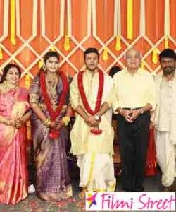 Parthiban Seethas daughter Abinaya weds Naresh Karthik news updates