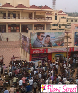 Theatre owners and Movie producers clash Will Theatre reopen before Diwali