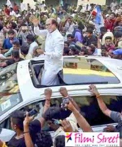 There is No good leader in Tamilnadu so I entered in Politics says Rajini