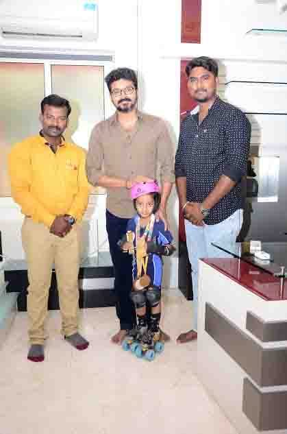 Vijay met scatting national level player Nethra and congratulated her