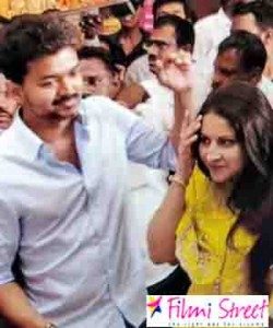Vijay took new decision because of Pondicherry marriage crowd issue